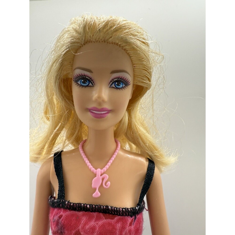 Barbie Fashion Doll In A Pink Dress W/Necklace & Shoes 2010 Body Mattel 172 4HF2